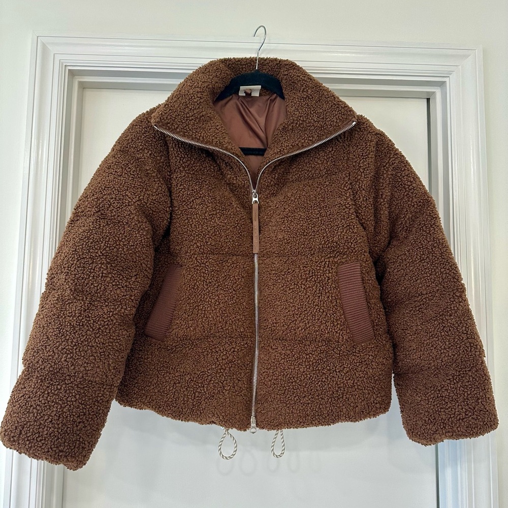 Varley Wilkins Sherpa puffer size XS in chestnut